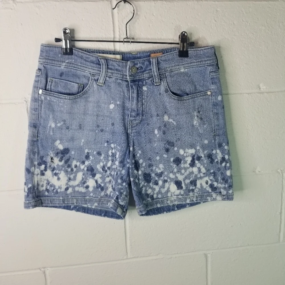 Pilcro anthropologie light wash bleacb splatter jean shorts - Picture 5 of 13